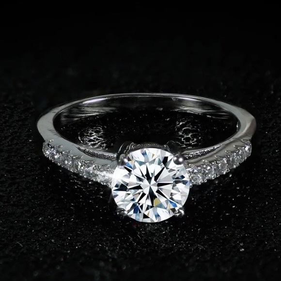 💍NEW 925 STERLING SILVER DIAMOND ENGAGEMENT RING - Picture 4 of 6